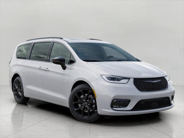 2026 Chrysler Pacifica PACIFICA LIMITED AWD