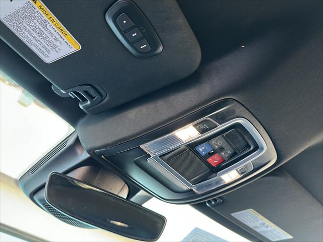2024 Ram 1500 Laramie Crew Cab 4x2 5'7" Box