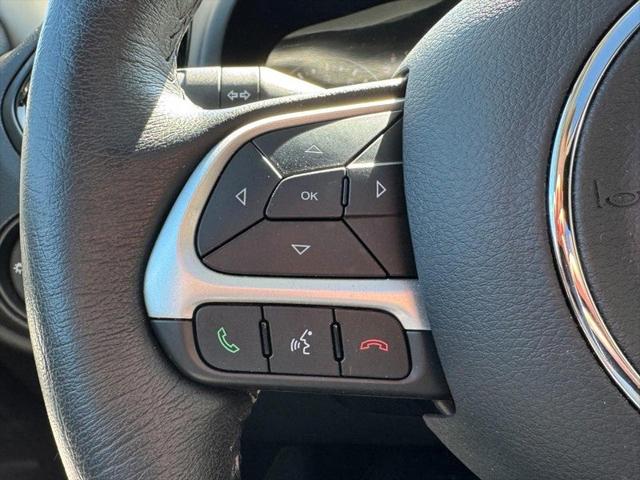 2023 Jeep Renegade Altitude 4x4