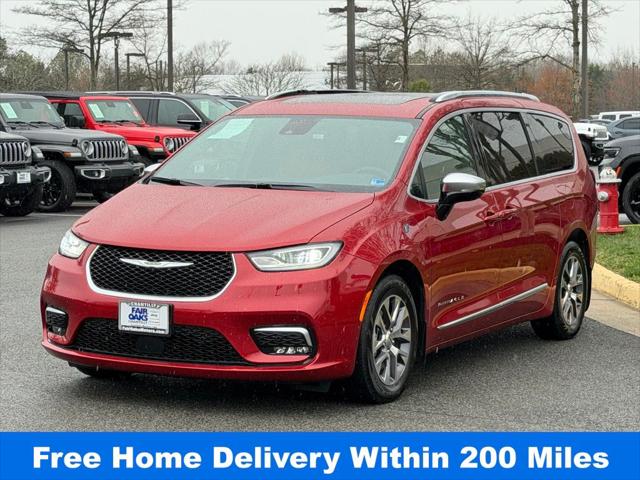 2025 Chrysler Pacifica Hybrid Pinnacle