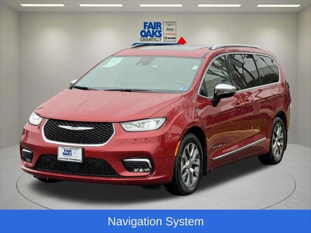 2025 Chrysler Pacifica Hybrid Pinnacle