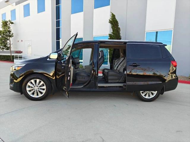 2016 Kia Sedona EX