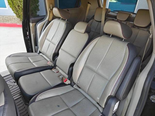 2016 Kia Sedona EX