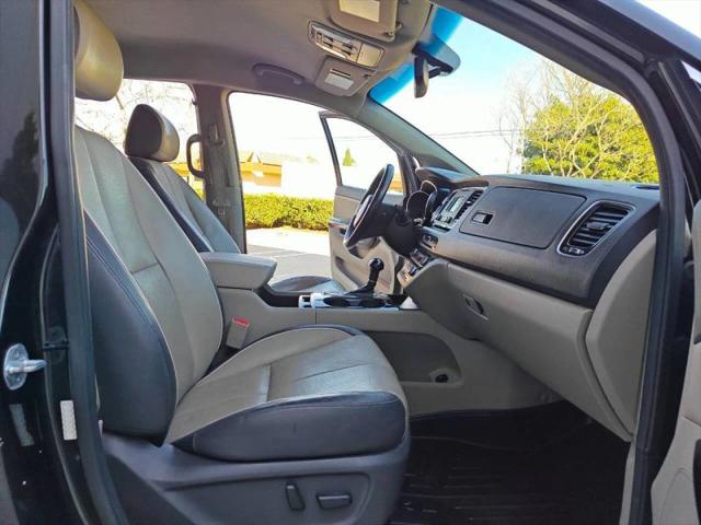 2016 Kia Sedona EX
