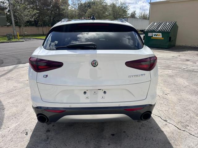 2022 Alfa Romeo Stelvio Ti AWD
