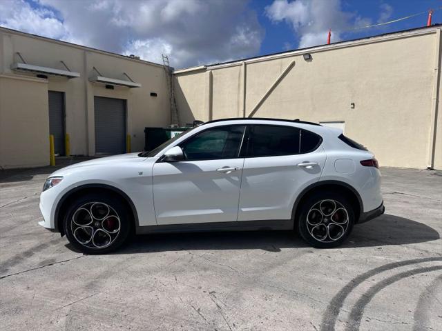 2022 Alfa Romeo Stelvio Ti AWD
