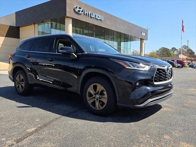 2022 Toyota Highlander Hybrid XLE Bronze Edition for sale in Warner Robins, GA