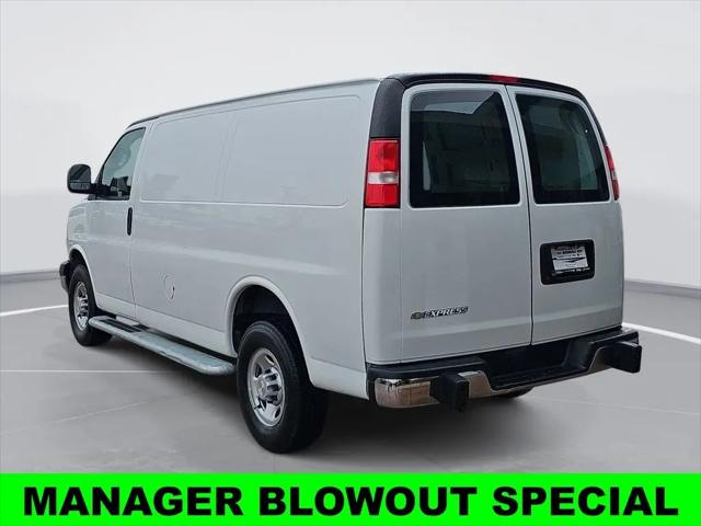 2024 Chevrolet Express Cargo Van RWD 2500 Regular Wheelbase WT