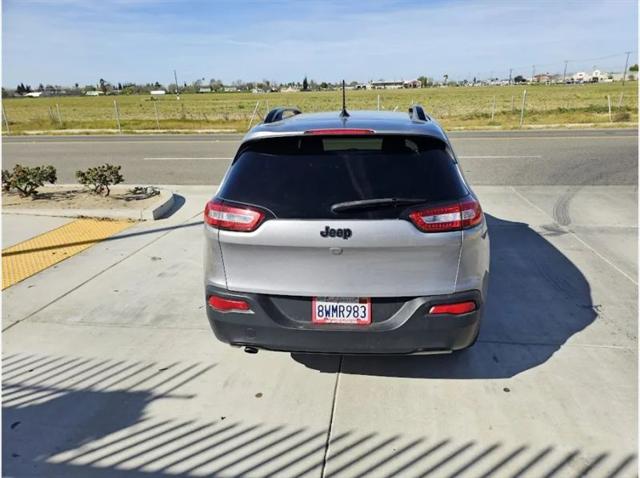 2018 Jeep Cherokee Latitude FWD