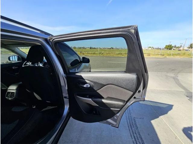2018 Jeep Cherokee Latitude FWD