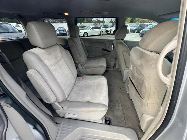 2011 Nissan Quest SV