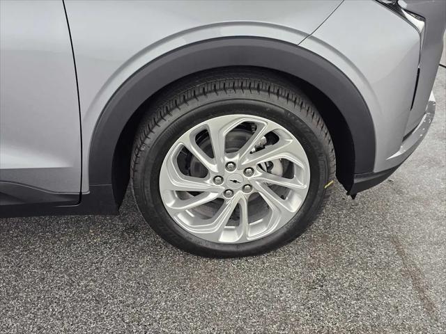 2027 Chevrolet Bolt LT FWD