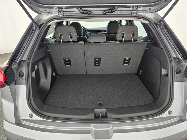 2027 Chevrolet Bolt LT FWD