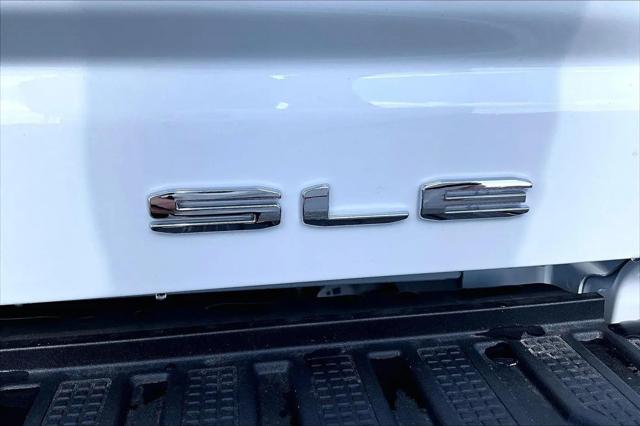 2026 GMC Sierra 2500HD Regular Cab, Long Bed, SLE, 4WD
