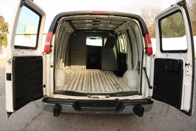 2017 GMC Savana 2500 Work Van