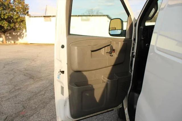 2017 GMC Savana 2500 Work Van