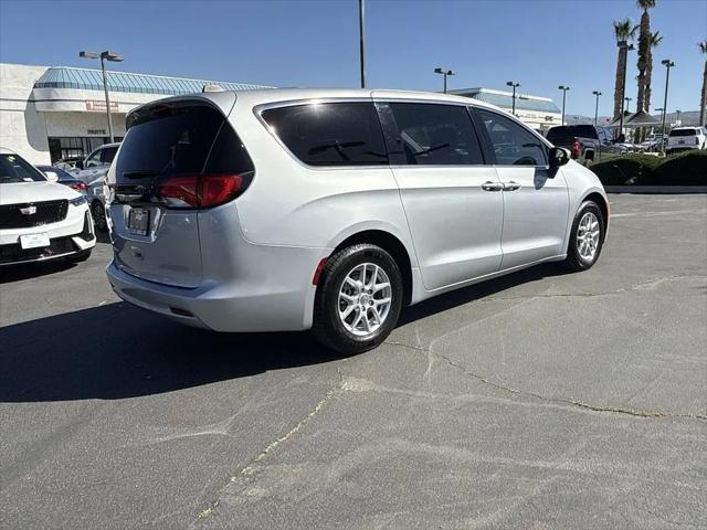 2023 Chrysler Voyager LX