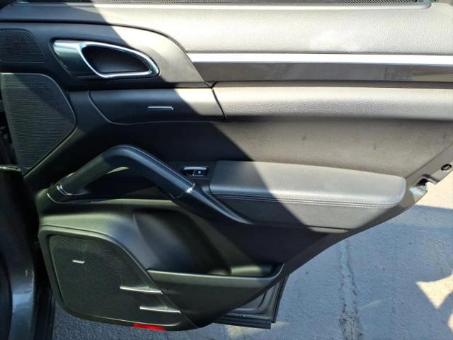 2014 Porsche Cayenne S
