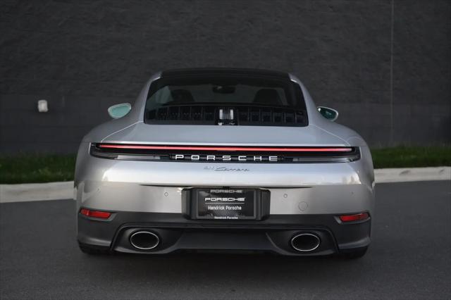 2025 Porsche 911 Carrera