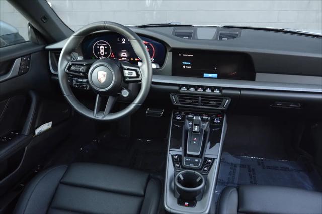 2025 Porsche 911 Carrera