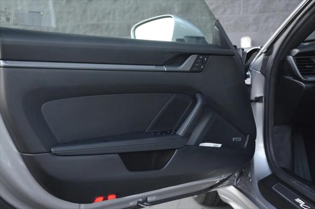 2025 Porsche 911 Carrera