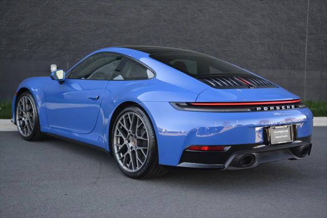 2025 Porsche 911 Carrera