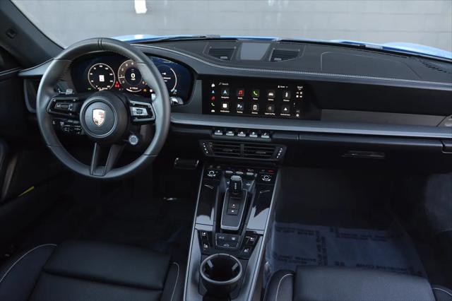 2025 Porsche 911 Carrera