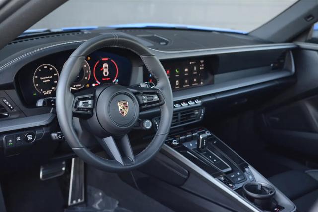 2025 Porsche 911 Carrera