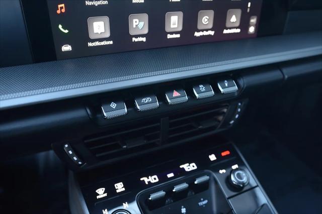 2025 Porsche 911 Carrera