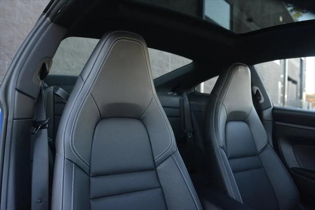 2025 Porsche 911 Carrera