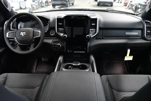 2026 Ram 1500 Big Horn Crew Cab 4x4 5'7" Box