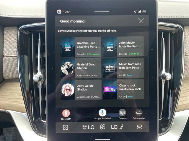 2026 Volvo XC90 Plug-In Hybrid Plus, T8 AWD, Electric/Gasoline, Bright, 7 Seats