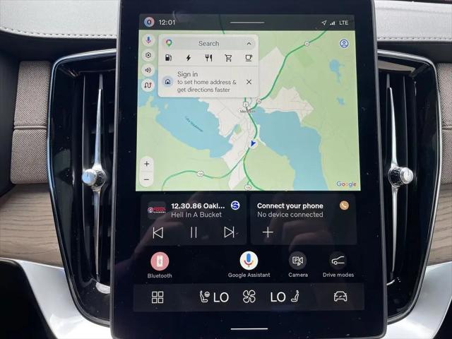 2026 Volvo XC90 Plug-In Hybrid Plus, T8 AWD, Electric/Gasoline, Bright, 7 Seats