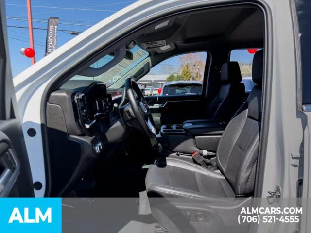 2025 GMC Sierra 1500 2WD Crew Cab Short Box SLT