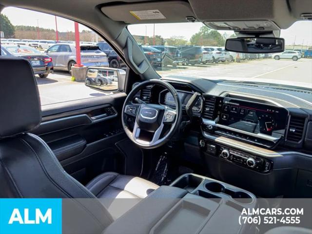 2025 GMC Sierra 1500 2WD Crew Cab Short Box SLT
