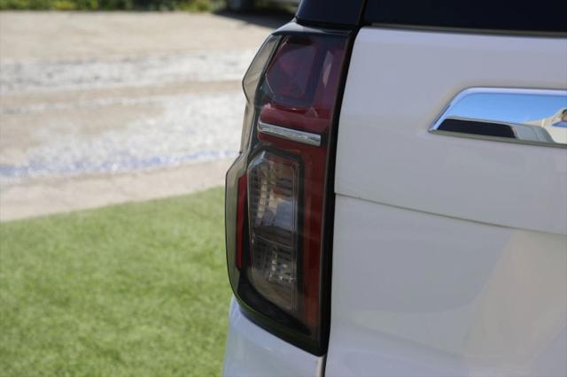 2024 Chevrolet Suburban 2WD LT