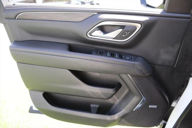 2024 Chevrolet Suburban 2WD LT