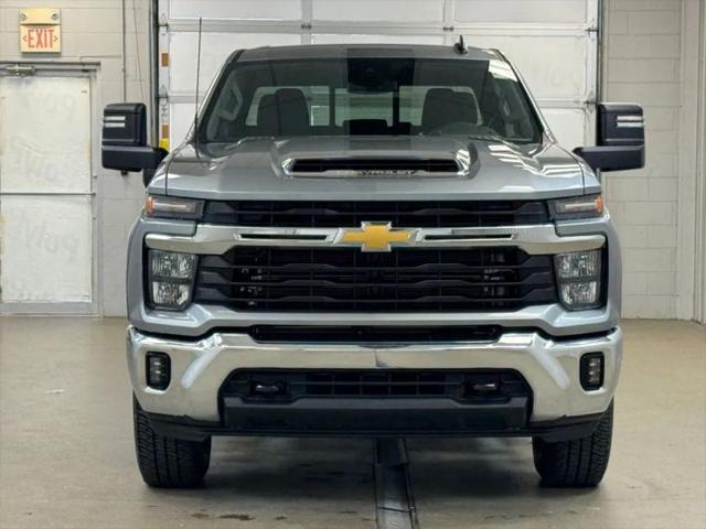 2026 Chevrolet Silverado 3500HD Crew Cab, Standard Bed, LT, 4WD
