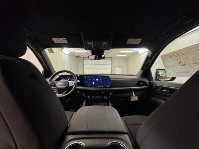 2026 Chevrolet Suburban LS, 4WD