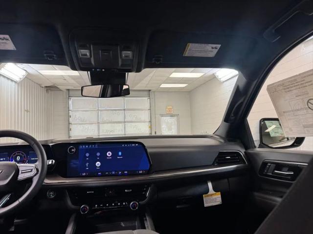 2026 Chevrolet Suburban LS, 4WD