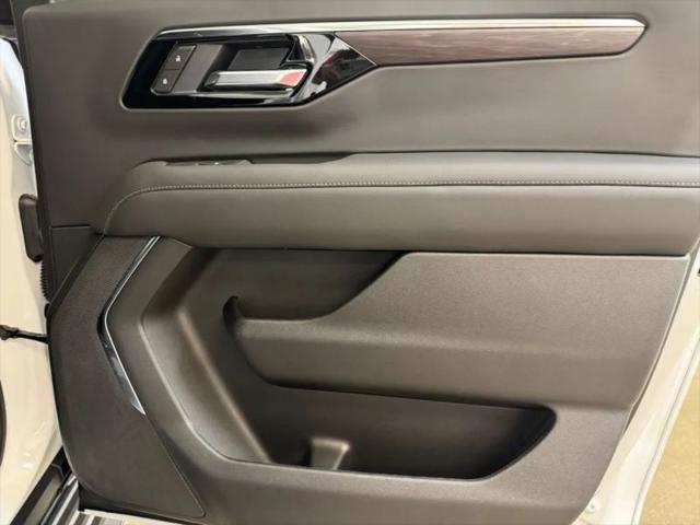 2026 Chevrolet Suburban LS, 4WD