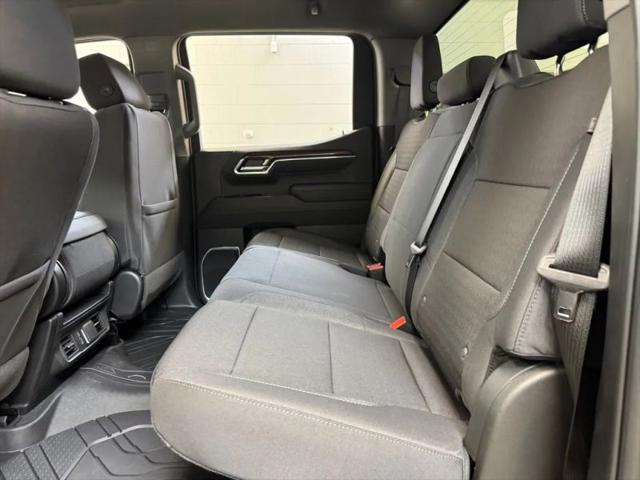 2026 Chevrolet Silverado 1500 4WD Crew Cab Standard Bed LT