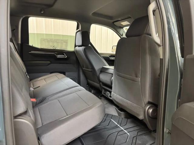 2026 Chevrolet Silverado 1500 4WD Crew Cab Standard Bed LT