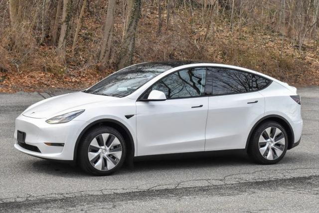 2021 Tesla Model Y Standard Range Rear-Wheel Drive