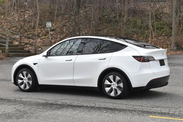 2021 Tesla Model Y Standard Range Rear-Wheel Drive