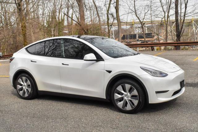 2021 Tesla Model Y Standard Range Rear-Wheel Drive