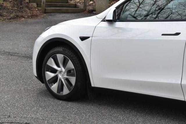 2021 Tesla Model Y Standard Range Rear-Wheel Drive