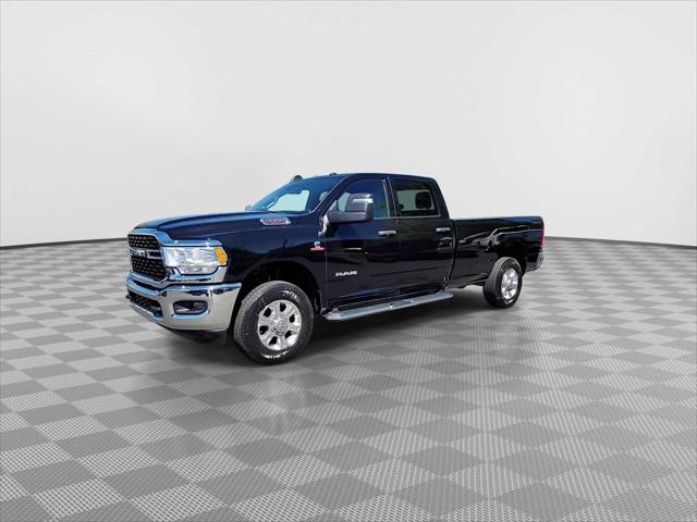 2024 Ram 3500 Big Horn Crew Cab 4x4 8' Box