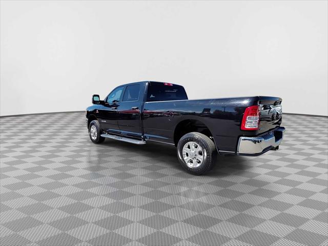 2024 Ram 3500 Big Horn Crew Cab 4x4 8' Box
