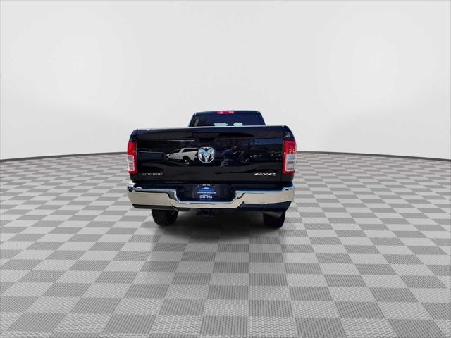 2024 Ram 3500 Big Horn Crew Cab 4x4 8' Box